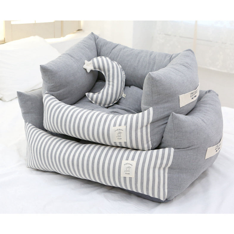 Basic Striped Bed
