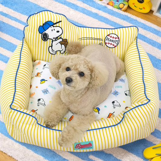 Snoopy Varsity Cooling Bed