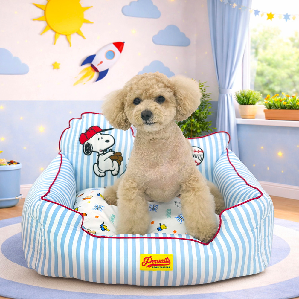 Snoopy Varsity Cooling Bed