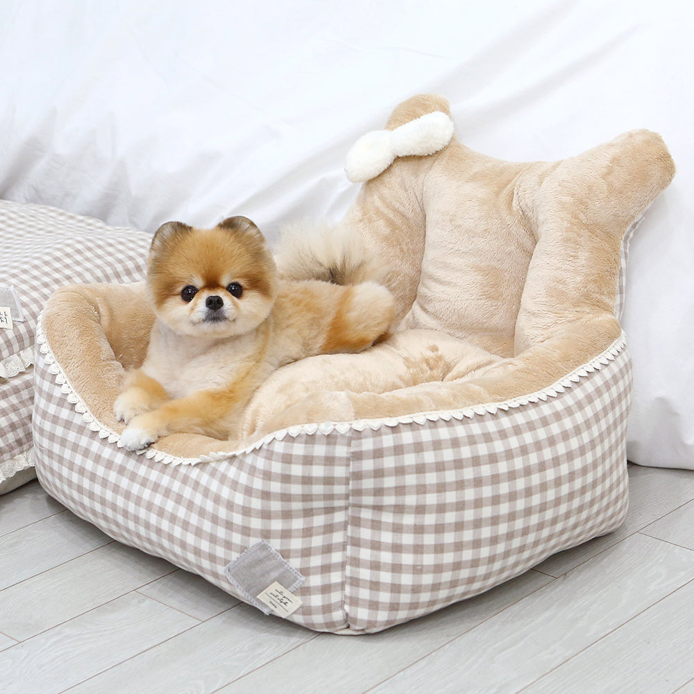 Peekaboo Bear Bed