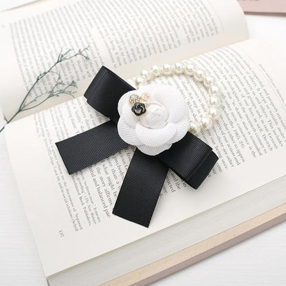 Camellia Necklace